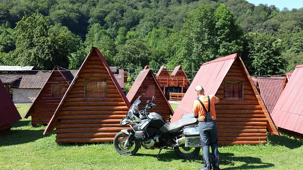 20130703_093549.jpg - Si carica la moto e...viaa!!