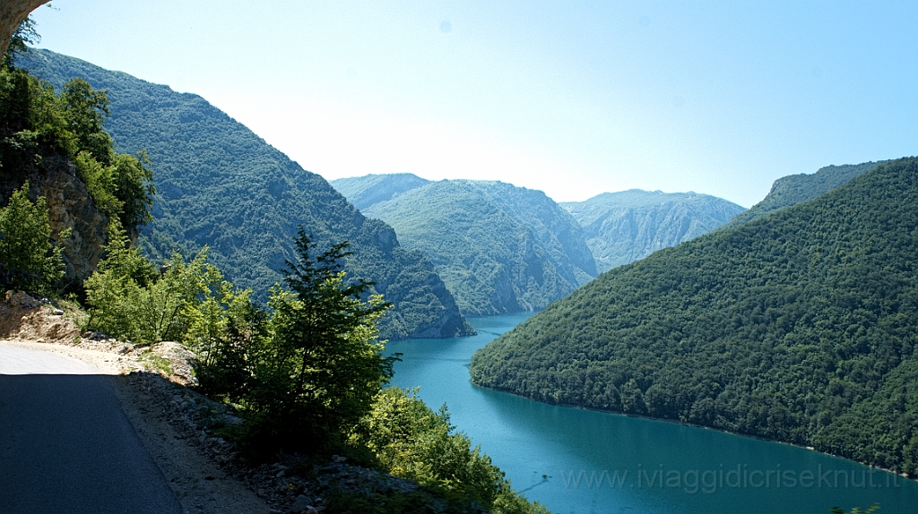 DSC01638.jpg - Il Lago Pivo.