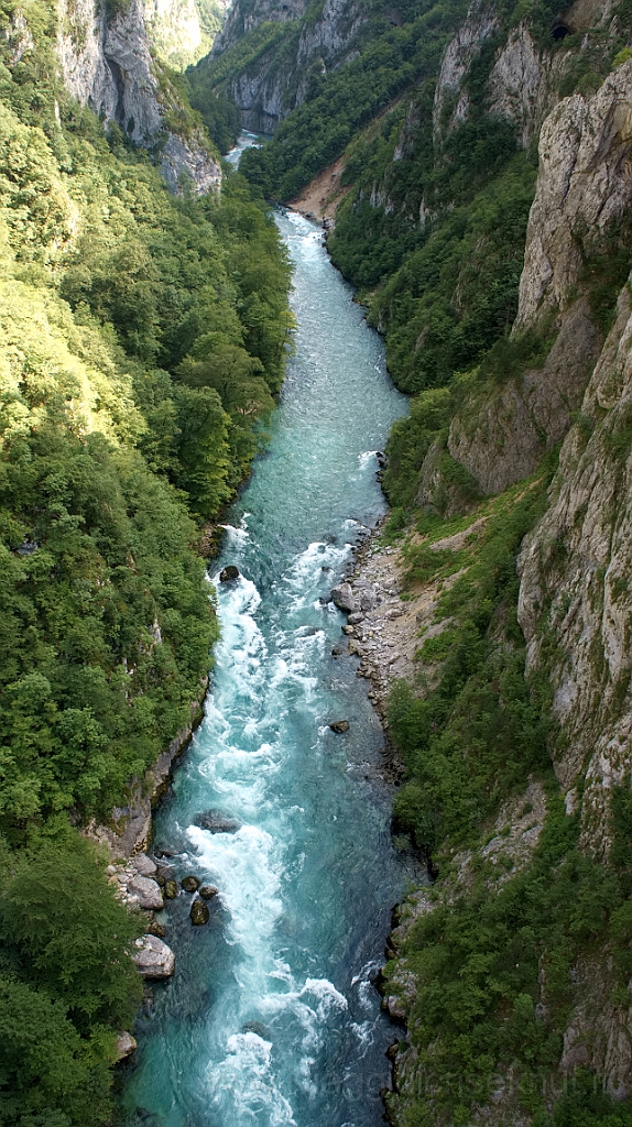 DSC01716.jpg - Il fiume Pivo.