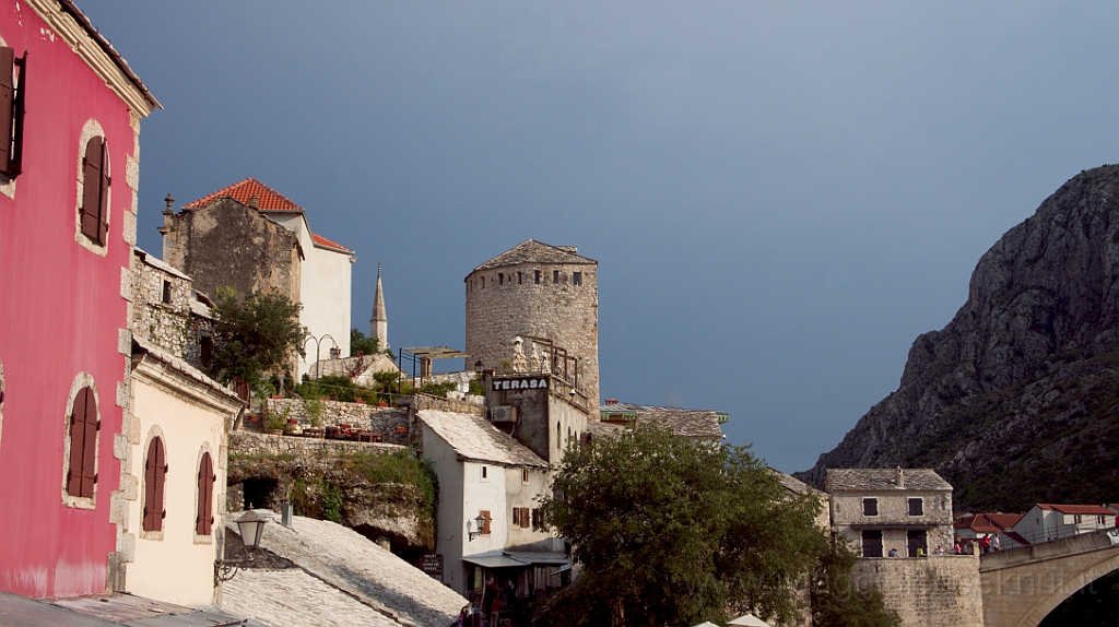 DSC02048.jpg - Mostar, quartiere musulmano.