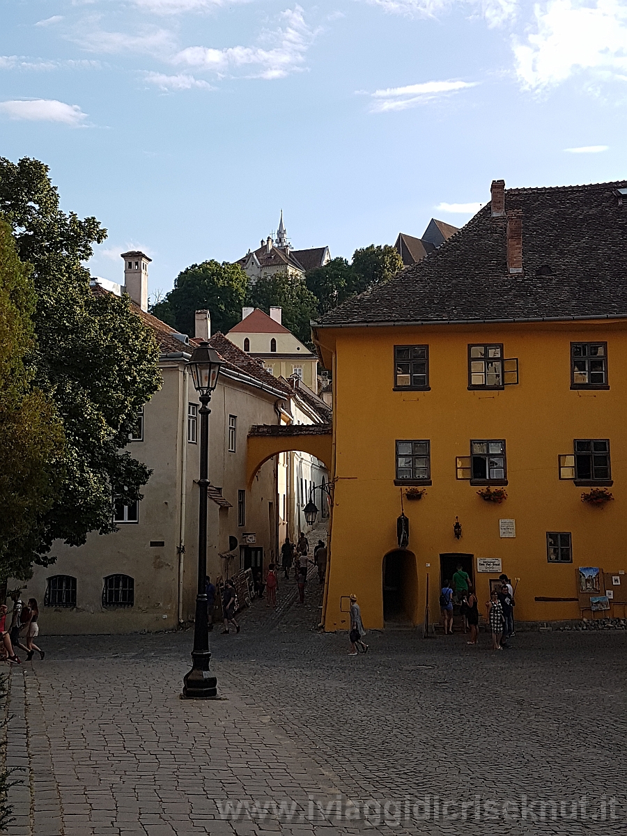 20180809_184035.jpg - Casa natale di Vlad Dracula