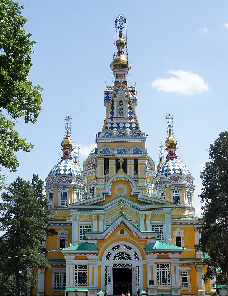 DSC06347.JPG - La cattedrale Zenkov