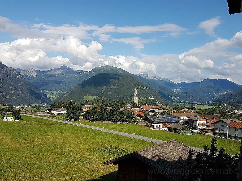 20190731_173739.jpg - Thuins: panorama dalla finestra dell'hotel Lhanerhof.