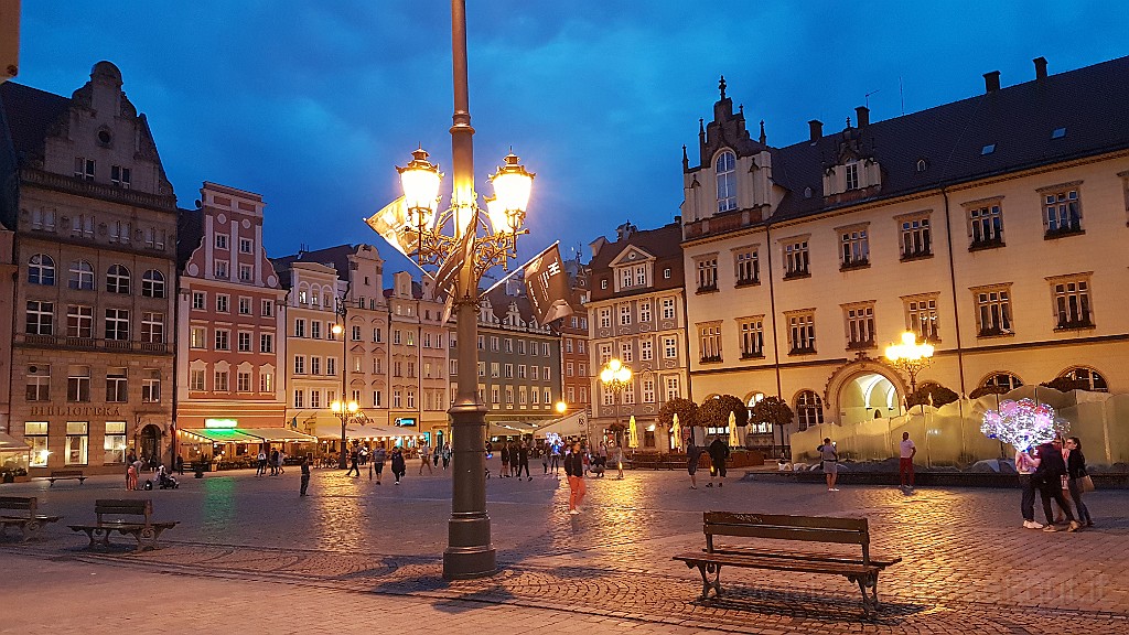 20190805_205311.jpg - Rynek at night.